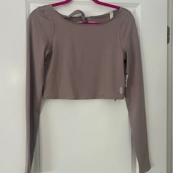 NWT Free People Movement Very Prairie Layer Crop Top💕 - Picture 5 of 7